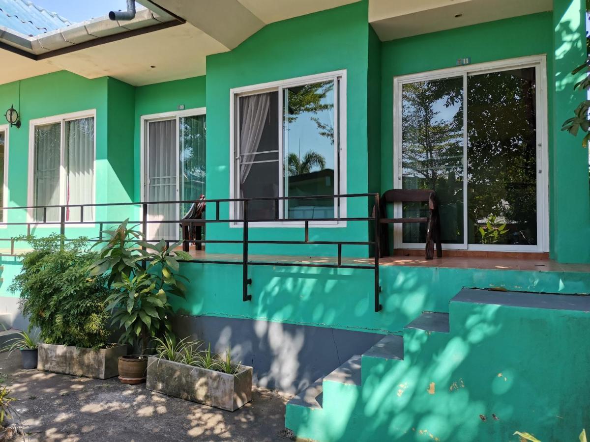 Serene Villa Phuket Chalong Eksteriør bilde